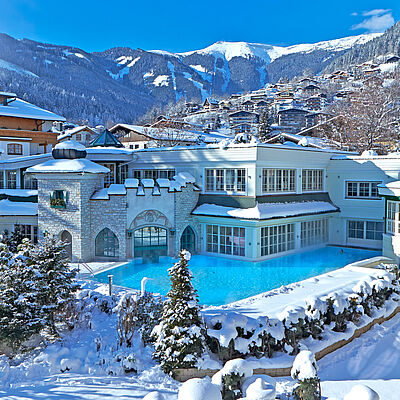 Aussenpool Winter Salzburgerhof